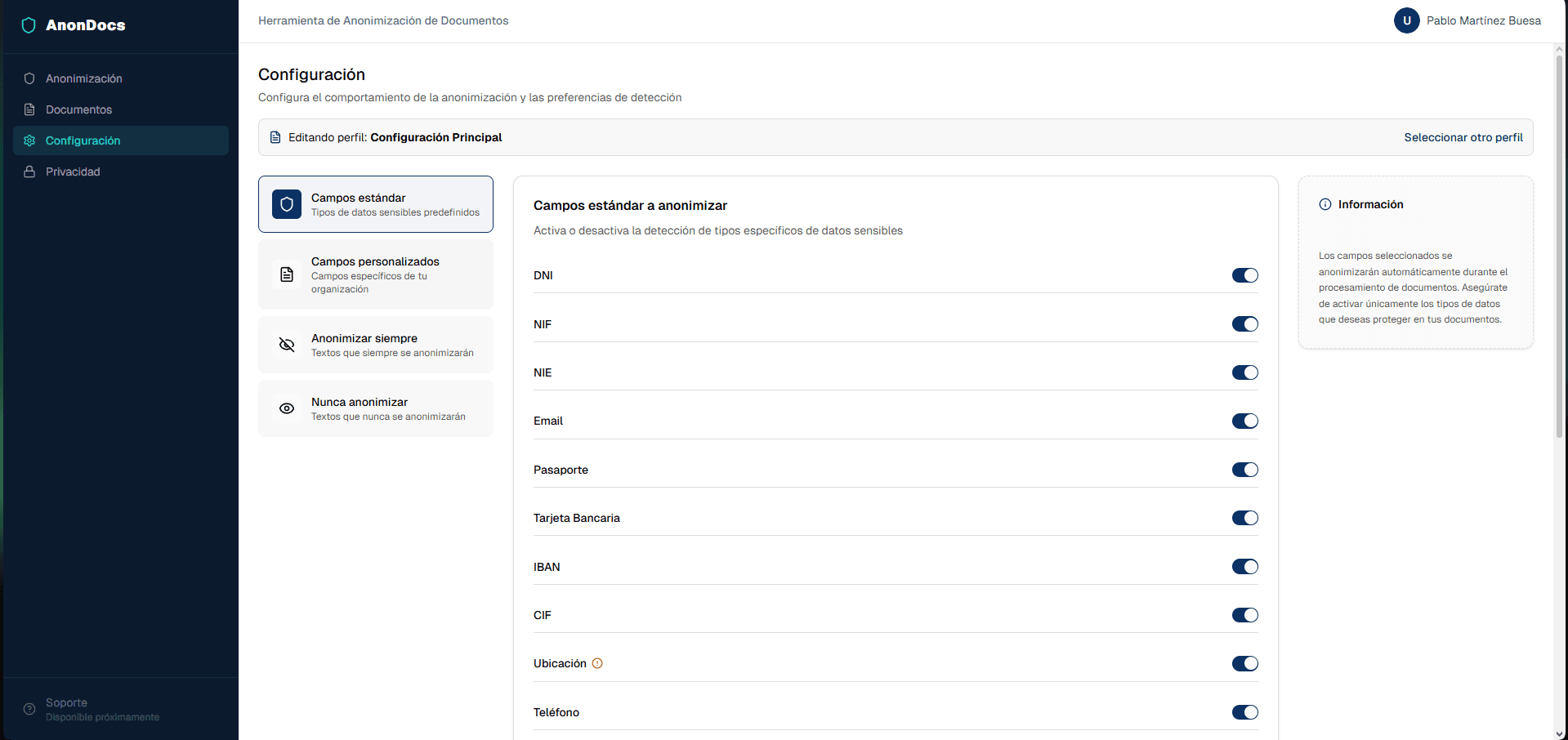 Pantalla de configuración de AnonDocs mostrando categorías de datos personales activables